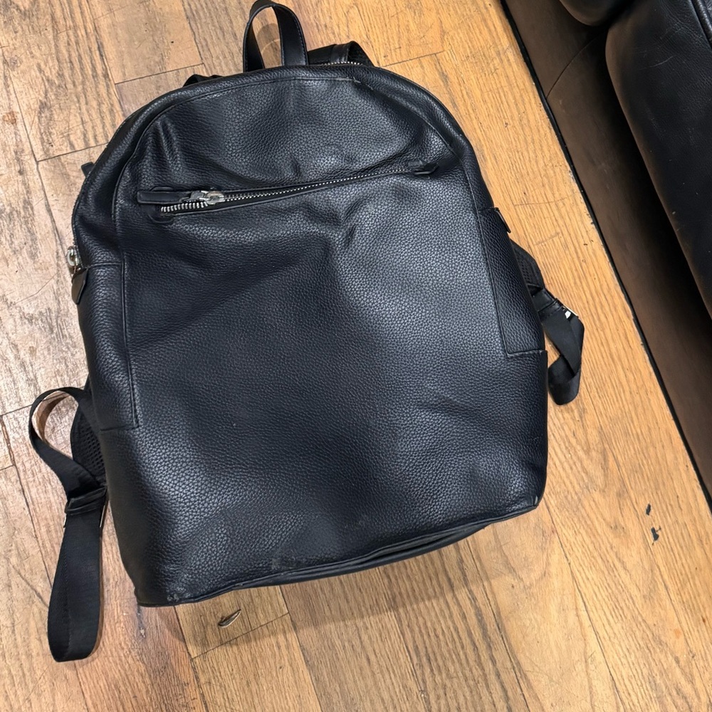 Zara Black Textured Backpack